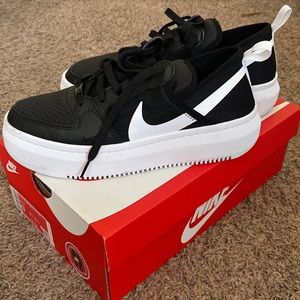 W Nike Court Vision Alta TXT